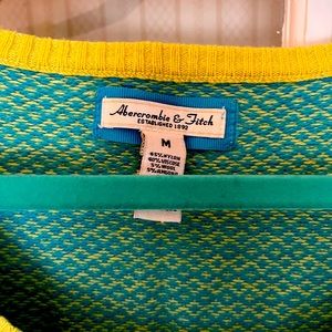 Abercrombie warm cropped sweater